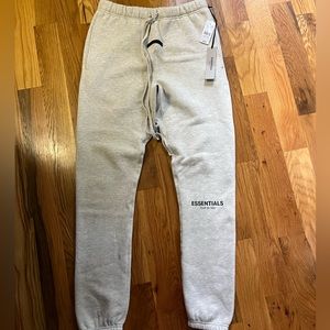 Essentials Fear of God Sweatpants!!